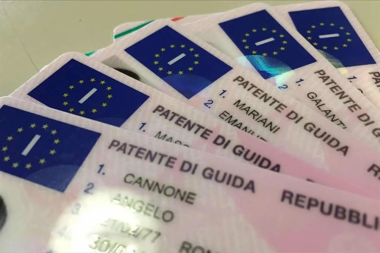 Patente, cambia tutto: l’età massima per guidare secondo le nuove regole Immagine selezionata